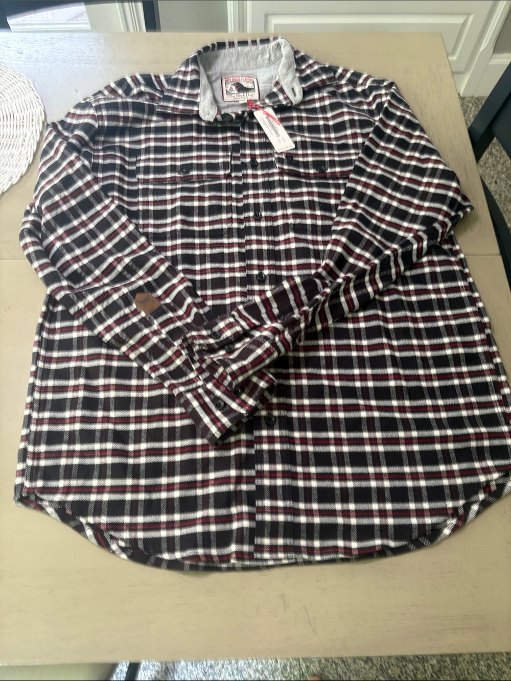 The Black Dog Men's Black, White & Red Plaid Flannel Button-Down Shirt